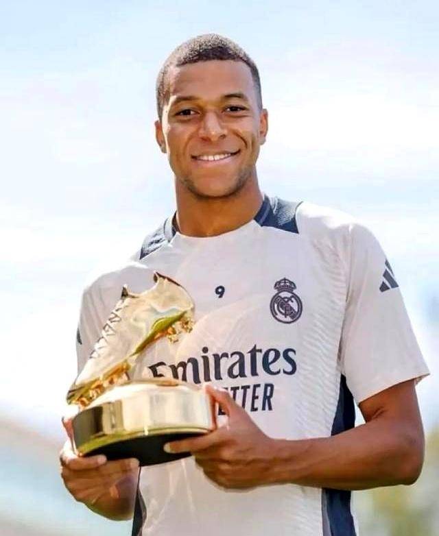 詹姆斯：到这个阶段已不在乎角色和做什么，最关注如何赢球（詹姆斯：现在不在乎角色与分工，只在乎如何赢球）