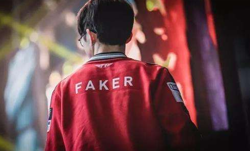 2022LPL夏季赛首发：16：40 RNG vs EDG(BO5)，jiejie上来了！